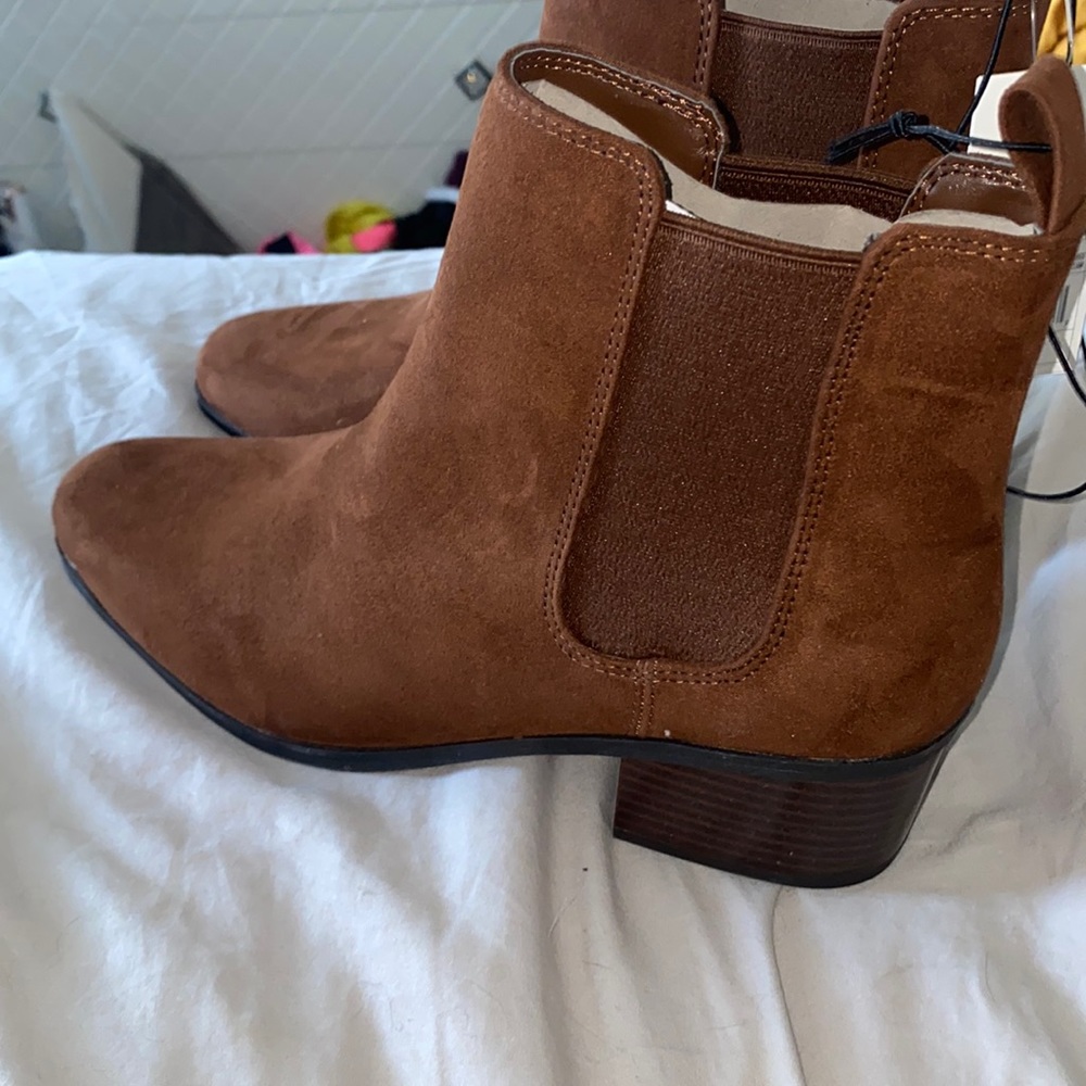 Cognac booties Size 8 NWT! Brand: a new day